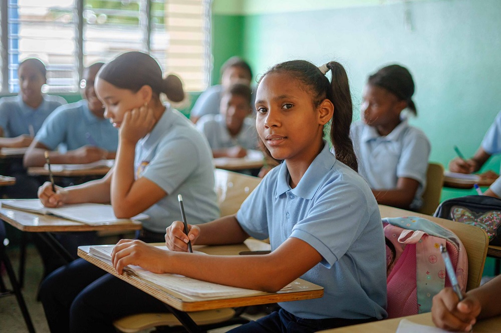 Educación reduce abandono en Secundaria y refuerza permanencia escolar