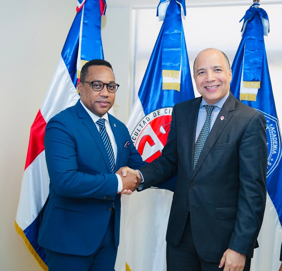 Coronel de la PN logra por segunda ocasión la máxima puntuación en posgrado de la UASD