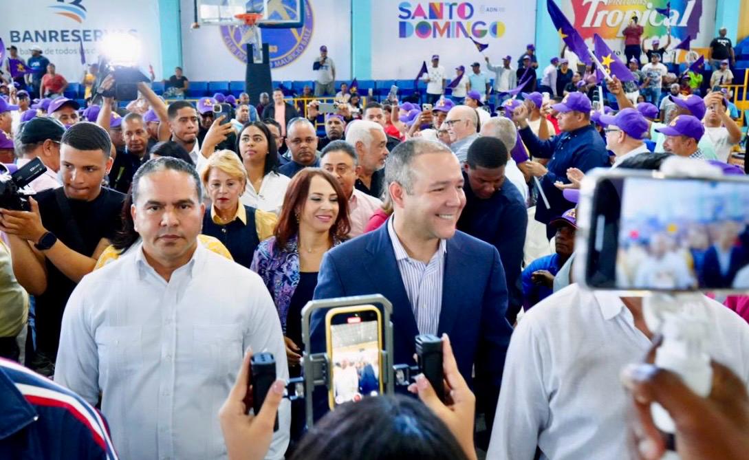 Cientos de nuevos miembros ingresan al PLD procedentes del Partido Cívico Renovador