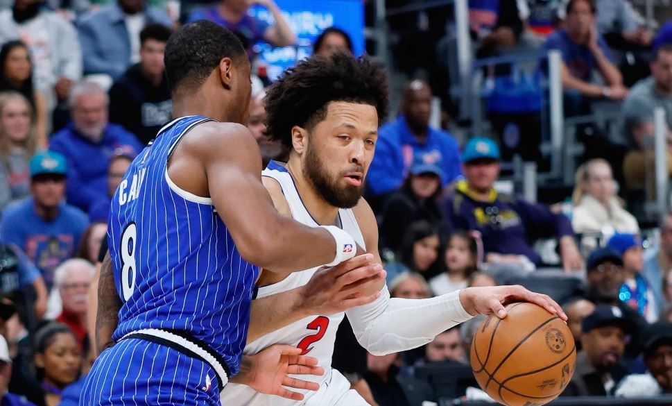 Cunningham y Harris ayudan a Pistons a remontar y ganar primera serie de playoffs en 18 años