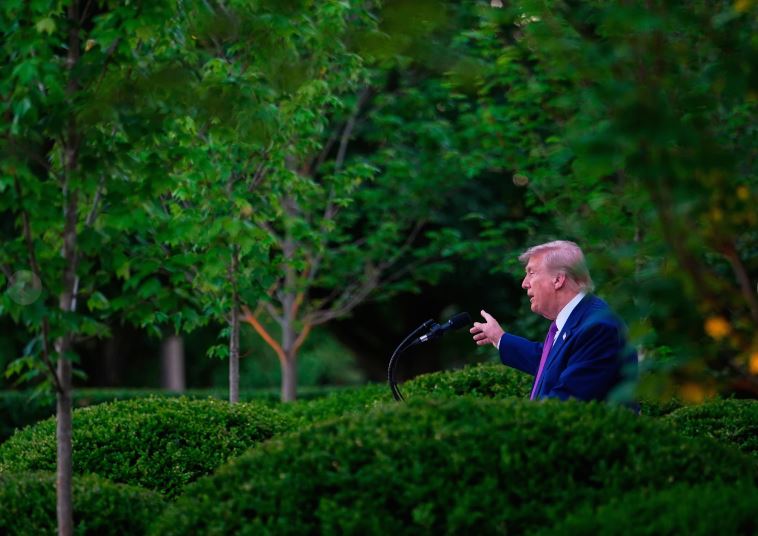 Trump trata de minimizar las diferencias con Xi ante de salir para cumbre en China