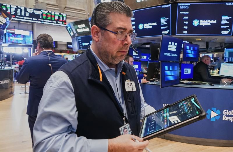 Cisco impulsa a Wall Street a alcanzar nuevos récords y al Dow Jones de nuevo a los 50.000 puntos