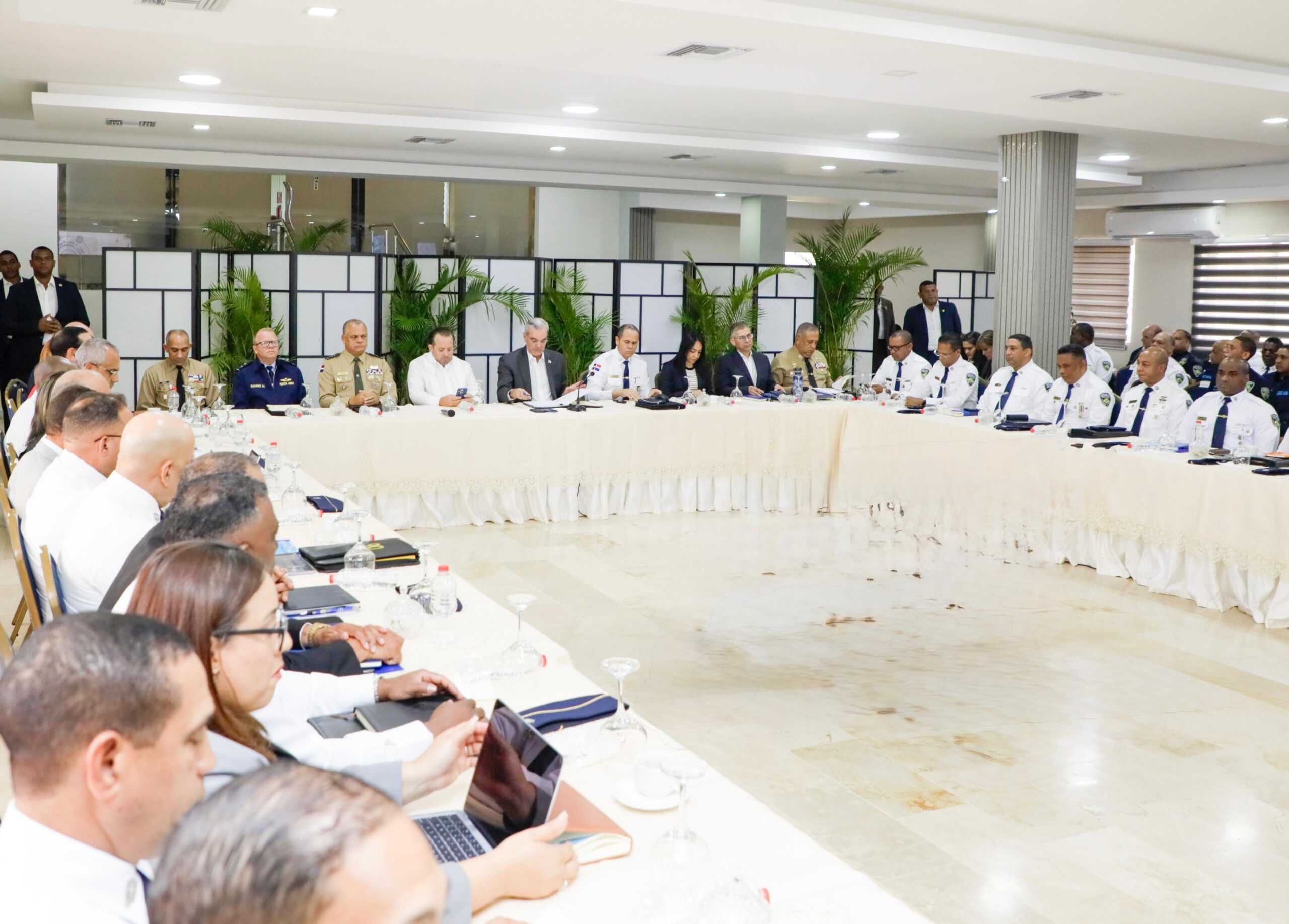 Abinader encabeza reunión de seguimiento al Plan de Seguridad Ciudadana