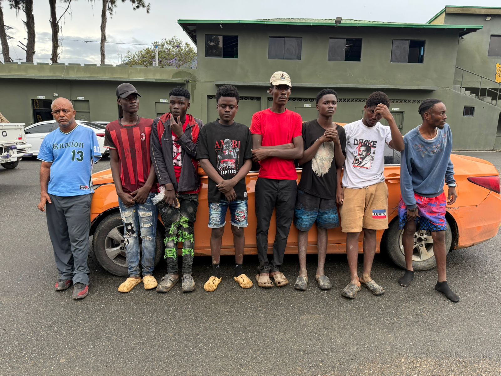 Detienen conductor con siete haitianos indocumentados en Constanza