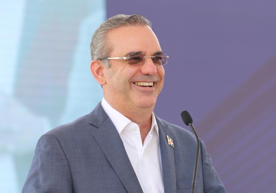 Abinader será orador principal del Congreso Mundial de Zonas Francas este martes en Panamá