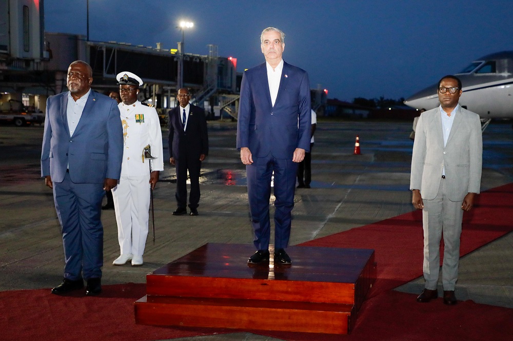 Presidente Abinader llega a Guyana en cuarta visita oficial