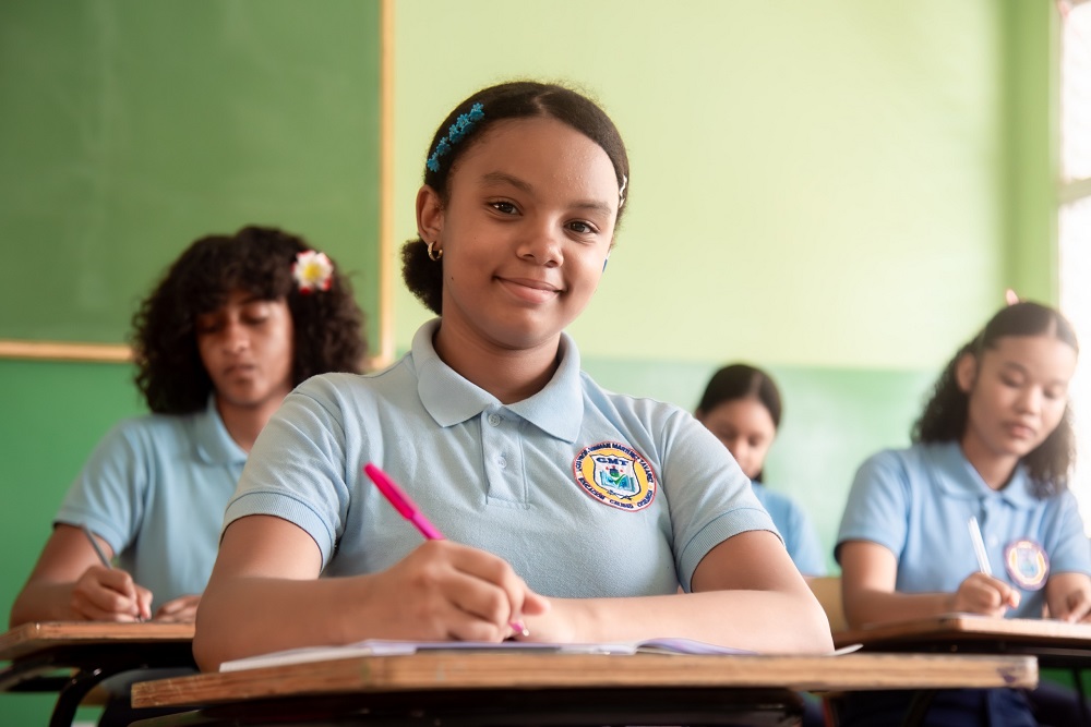 Luis Miguel De Camps recibe amplio respaldo en el sistema educativo