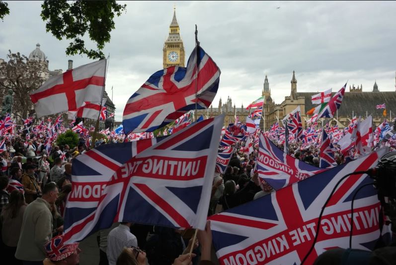 La policía de Londres se prepara para un día ajetreado con 2 marchas y una final de fútbol
