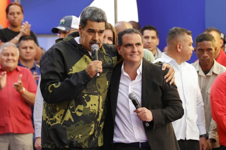 Venezuela deporta a aliado de Maduro a EE. UU.
