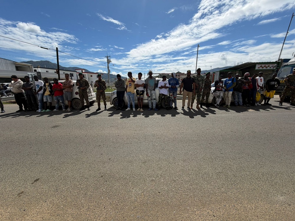Ejército intercepta a 19 haitianos en Constanza