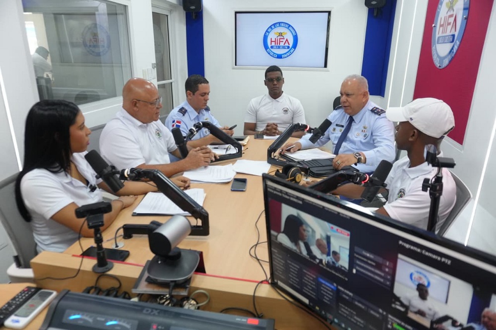 DIGEV primera emisión del programa radial “Escuelas Vocacionales de las Fuerzas Armadas Contigo”