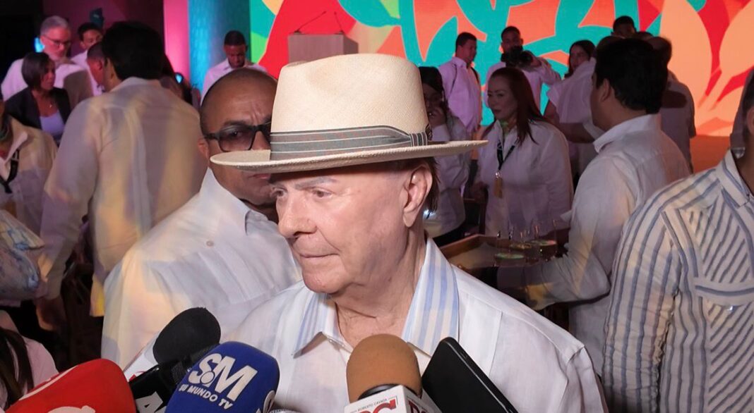 Hipólito predice triunfo de Carolina Mejía en la interna del PRM