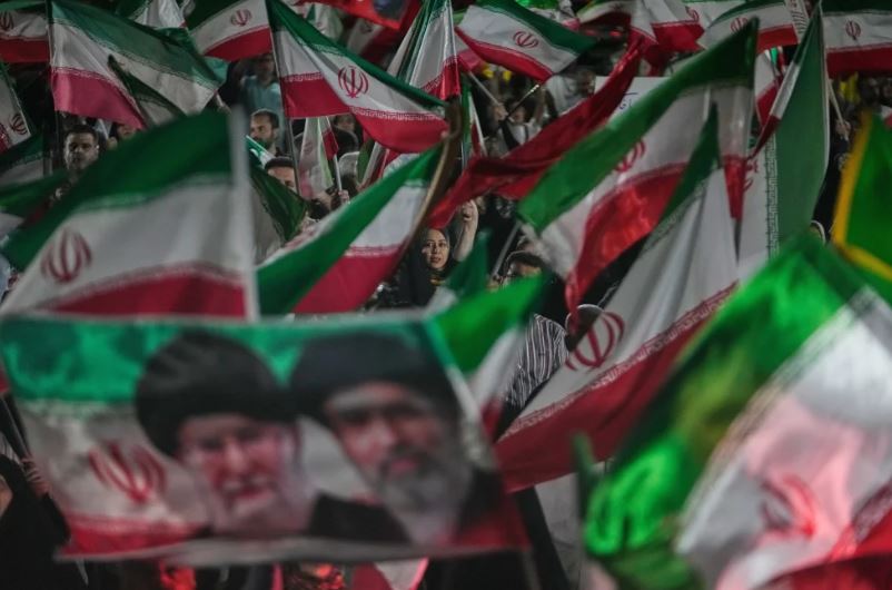 EEUU detiene a otro buque comercial que intentaba llegar a Irán