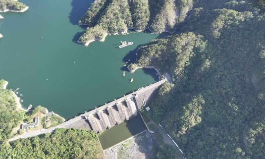 COE prohíbe uso de balnearios del río Nizao por desagüe de la presa Valdesia