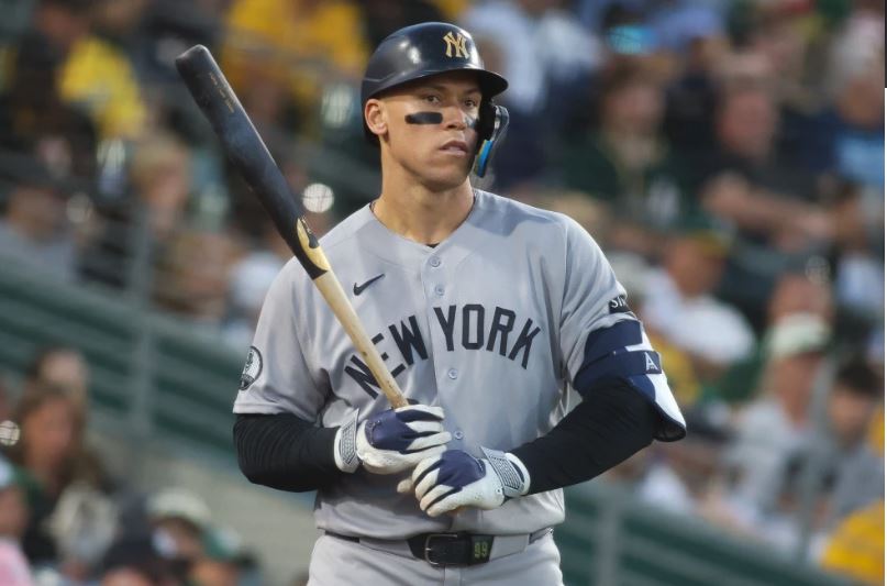 Aaron Judge fuera del juego de Yankees ante Guardianes por contusión ósea en hombro derecho