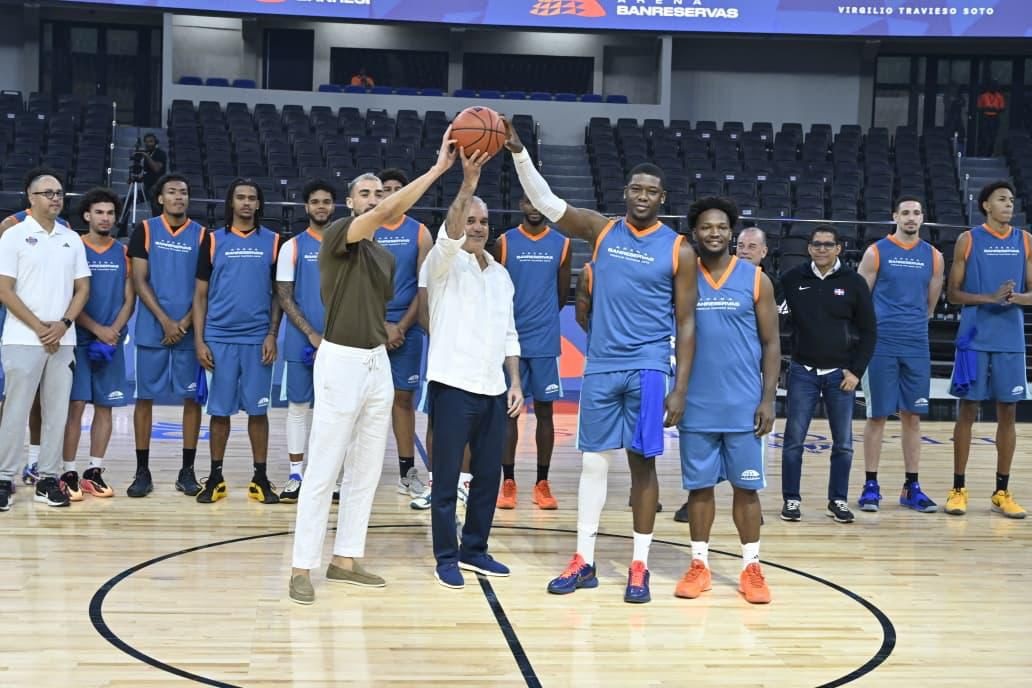 Presidente Abinader inaugura la remodelada Arena Banreservas Virgilio Travieso Soto