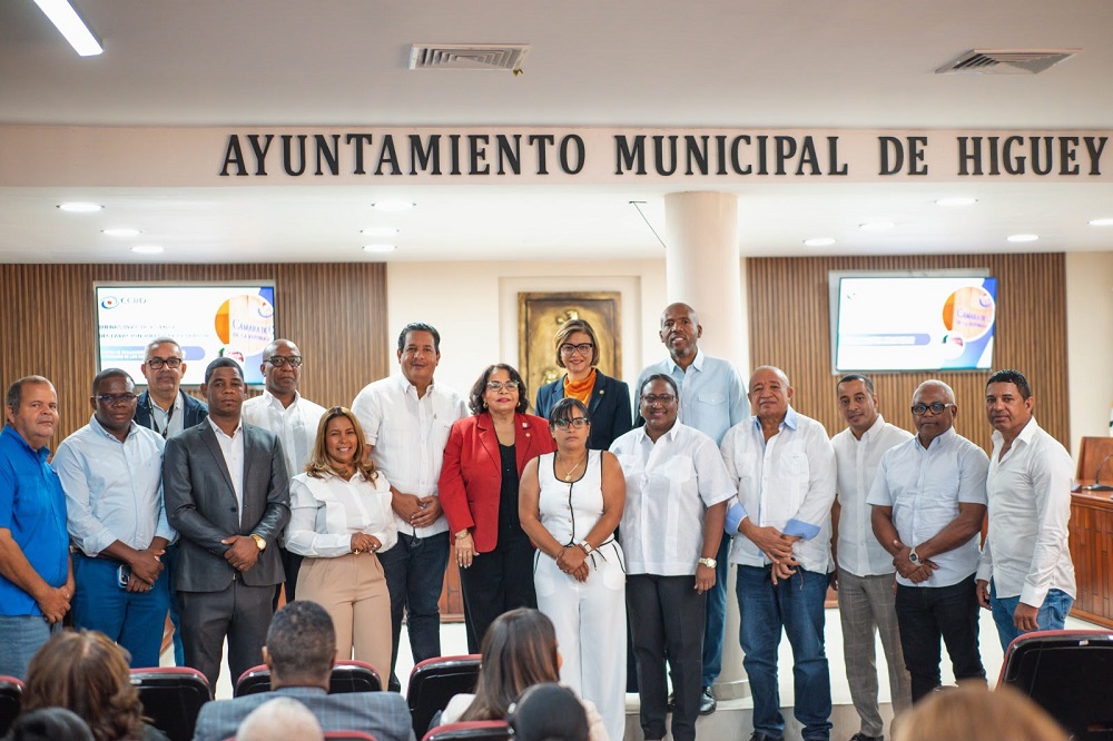 CCRD impulsa transparencia y rendición de cuentas municipal en la región Este mediante el SICEEP
