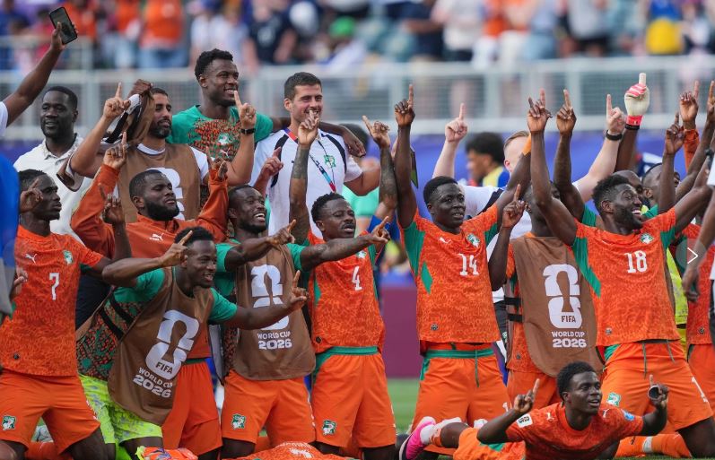 Costa de Marfil avanza por 1ra vez más allá de fase de grupos del Mundial con 2-0 ante Curazao