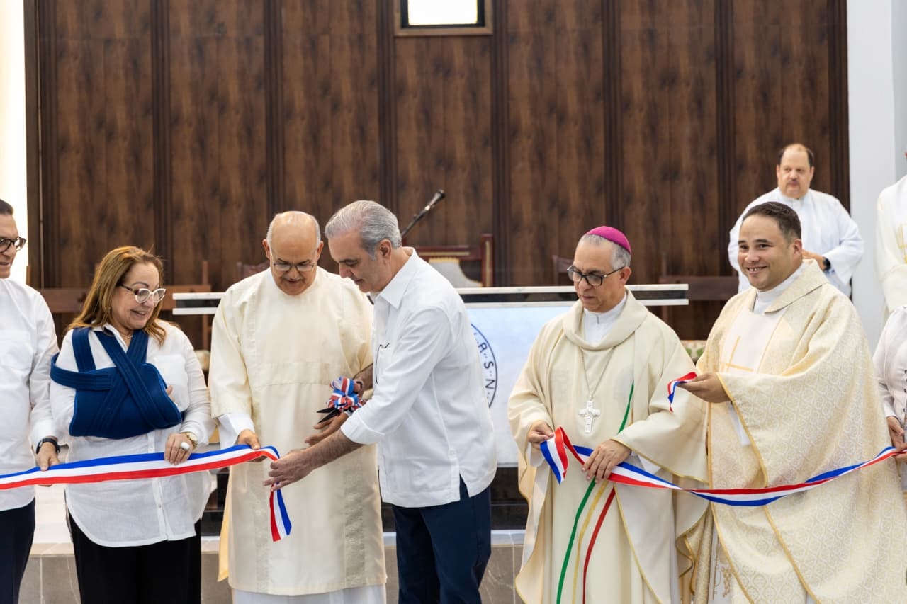 Abinader inaugura la “Cuasi Parroquia San Benito Abad” en Palma de Valle de Santiago