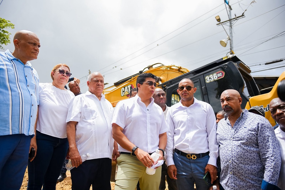 CAASD interviene drenaje sanitario en Villas Agrícolas, Villa Juana, Villa Francisca y San Carlos