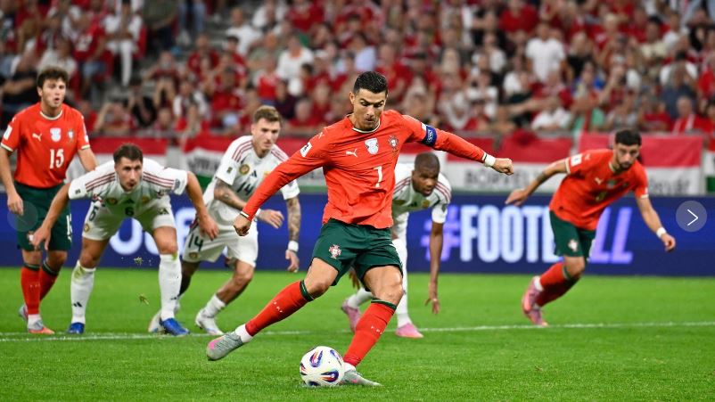 Messi, Cristiano y Ochoa encabezan las listas finales para el Mundial de la FIFA