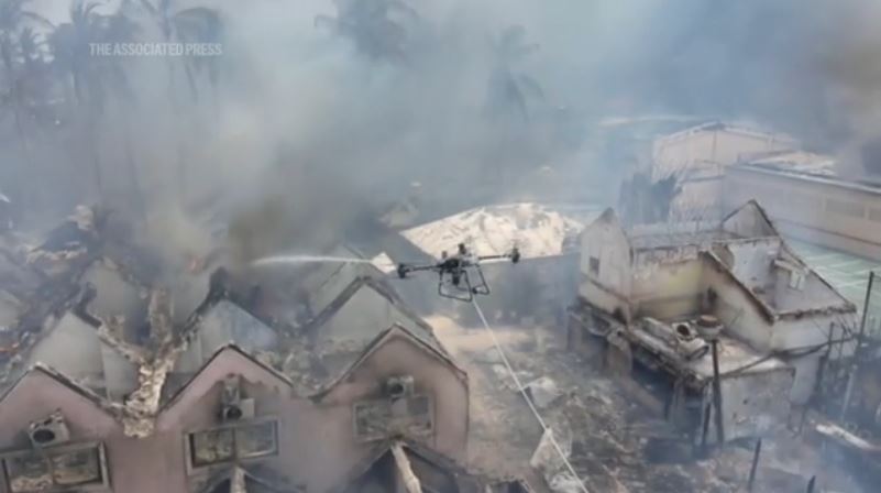 Autoridades dominicanas ayudan a turistas extranjeros afectados por incendio a regresar a sus hogares