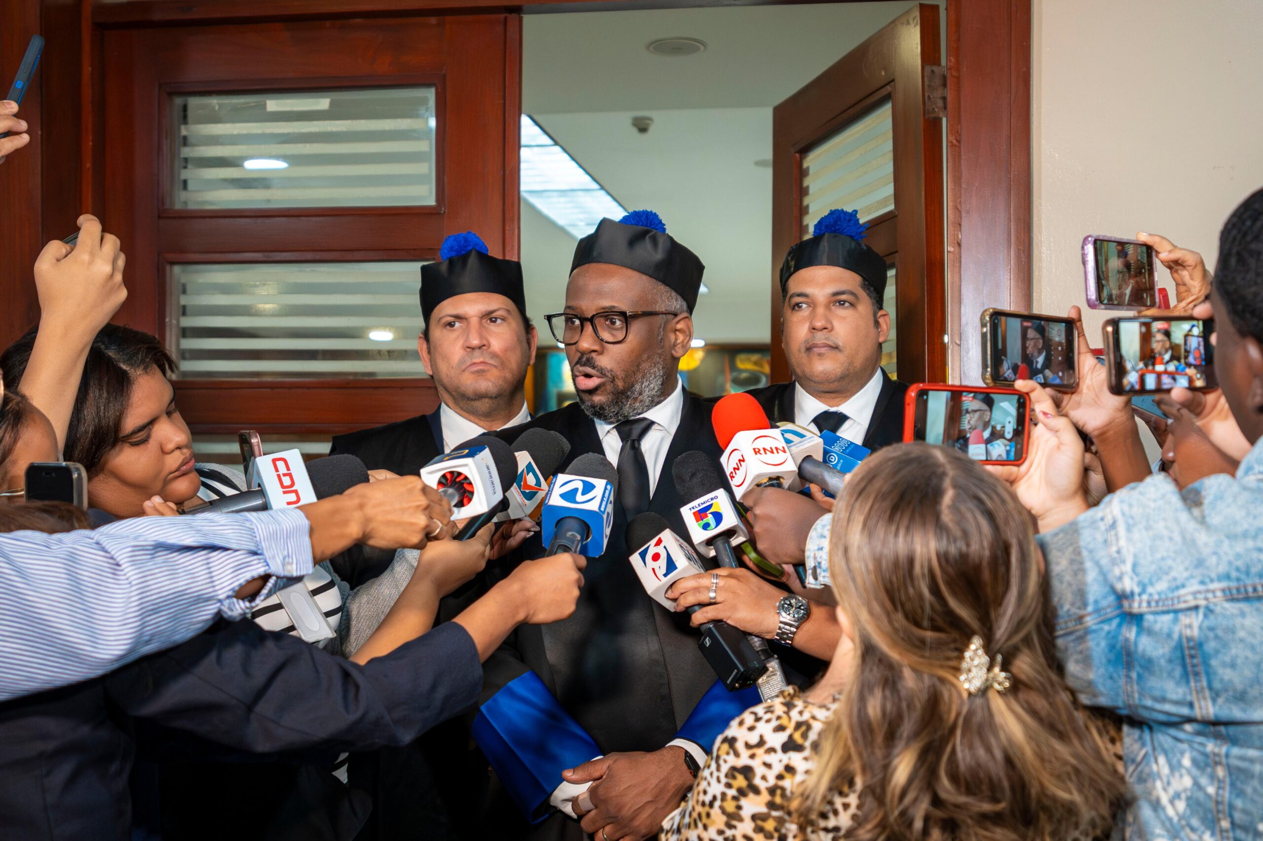 Aurelio Valdez Alcántara, fiscal procesado por recibir soborno, deberá seguir en prisión