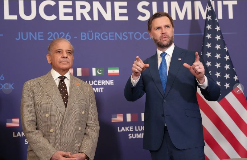 Vance y funcionarios iraníes llegan a Suiza para iniciar diálogos sobre el programa nuclear iraní