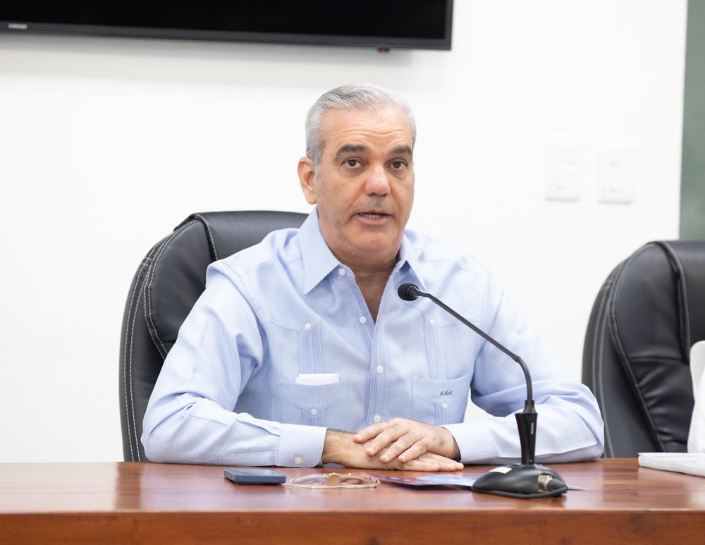 Abinader: Gobierno actuará como una sola estructura para garantizar una respuesta efectiva ante temporada ciclónica