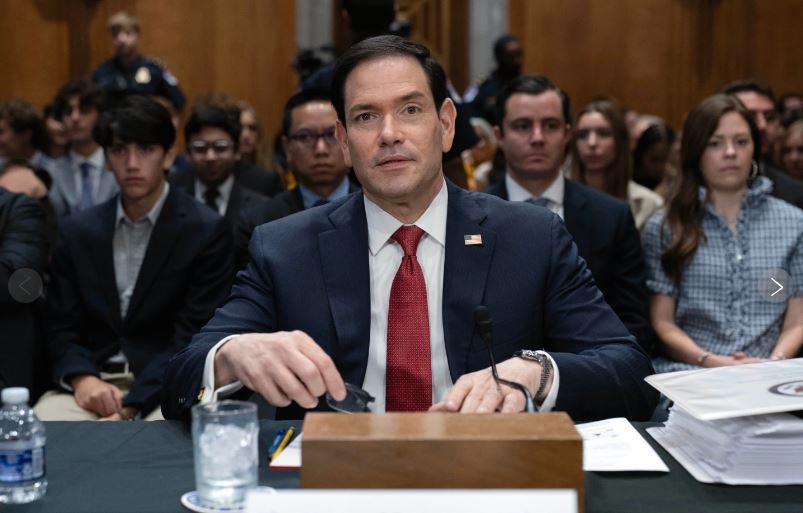 Con legisladores, Rubio se dice optimista sobre futuras conversaciones nucleares con Irán