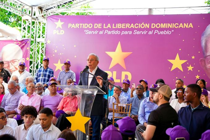 Danilo Medina estima reforma fiscal encarecerá costo de vida