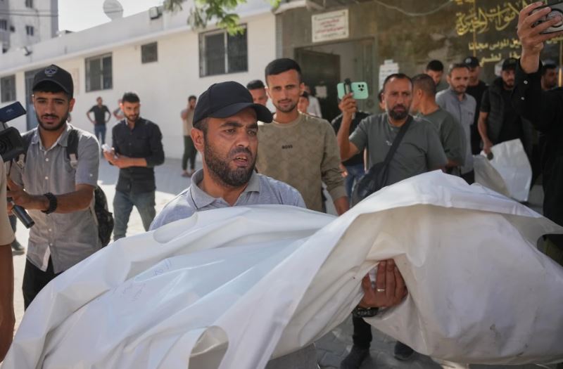 Ataques israelíes en Gaza matan a 6 personas, incluyendo 2 niñas y un camarógrafo de Al Jazeera