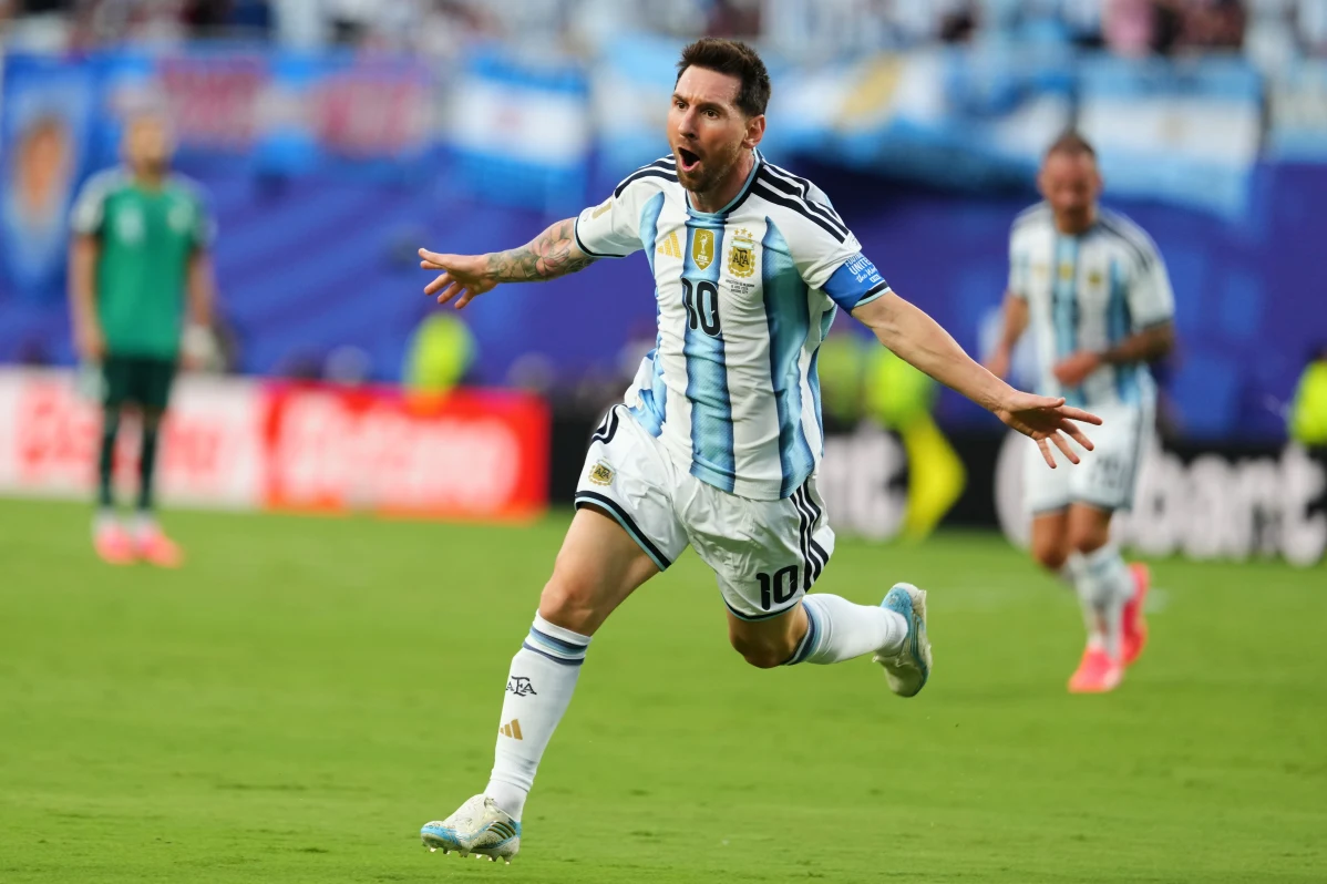 Messi iguala récord de goles en Mundial con triplete ante Argelia