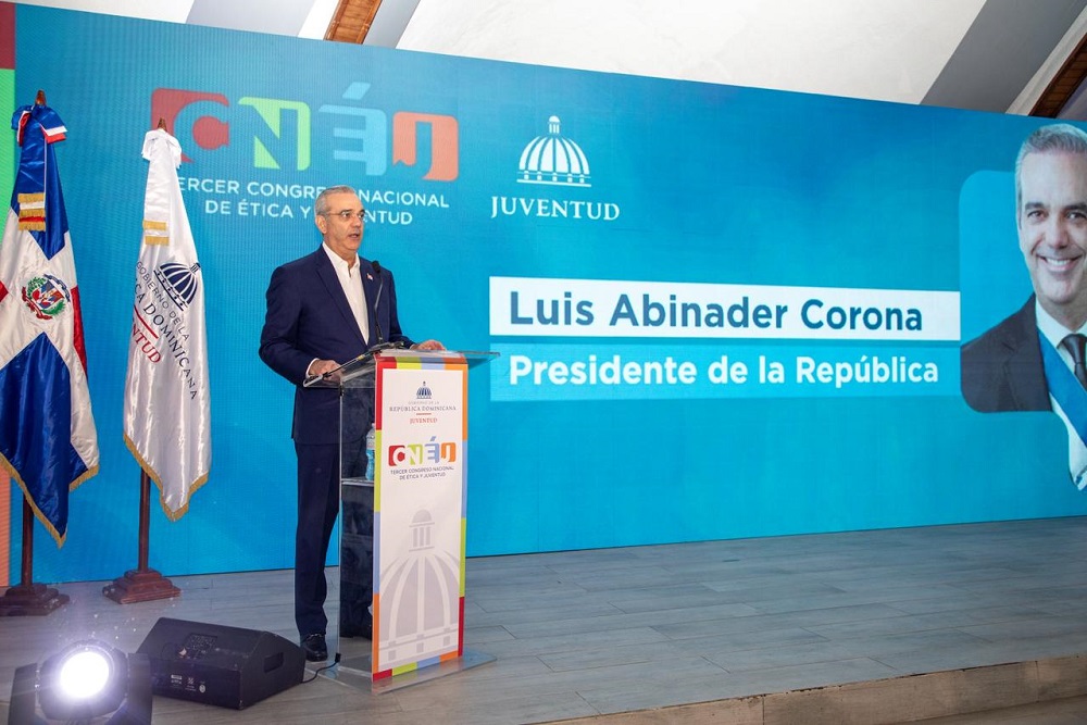 Abinader se nombra presidente del Sistema de Ética Juvenil