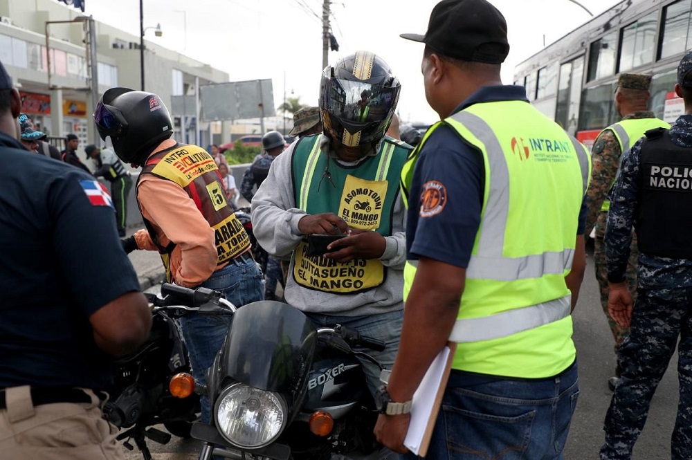 Autoridades intervienen 488 paradas de motoconcho