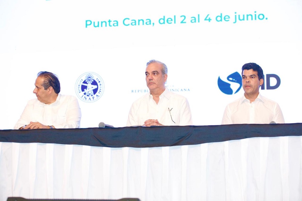 Presidente Abinader impulsa transformación del sector agua