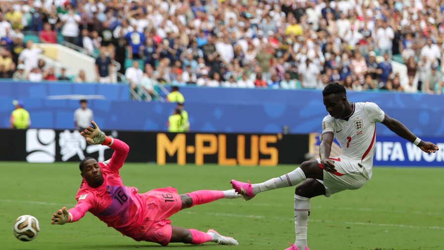 En fiesta de goles, Inglaterra termina tercera sobre Francia gracias a un triplete de Bukayo Saka