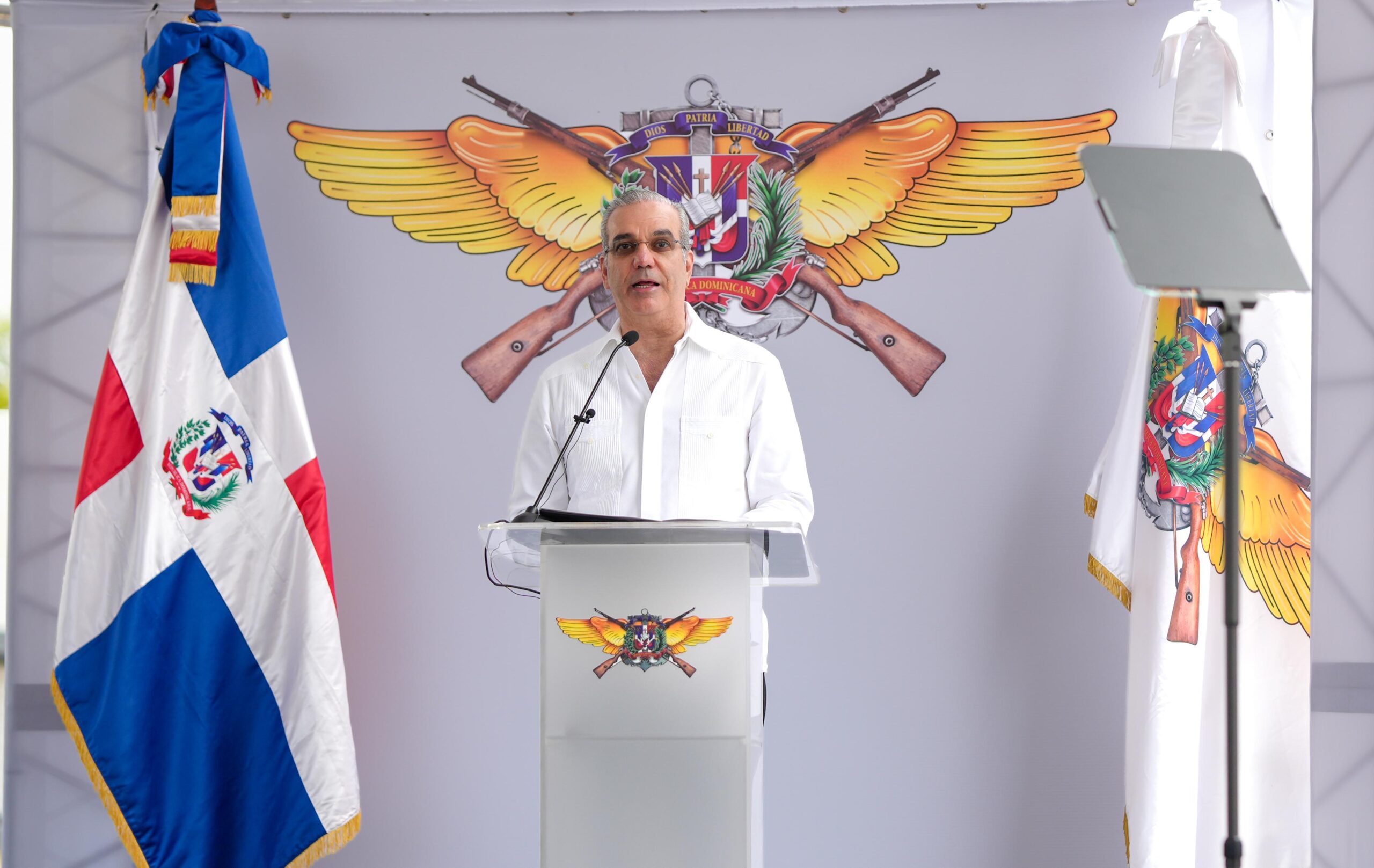 Presidente Abinader inaugura moderna sede del Cemed