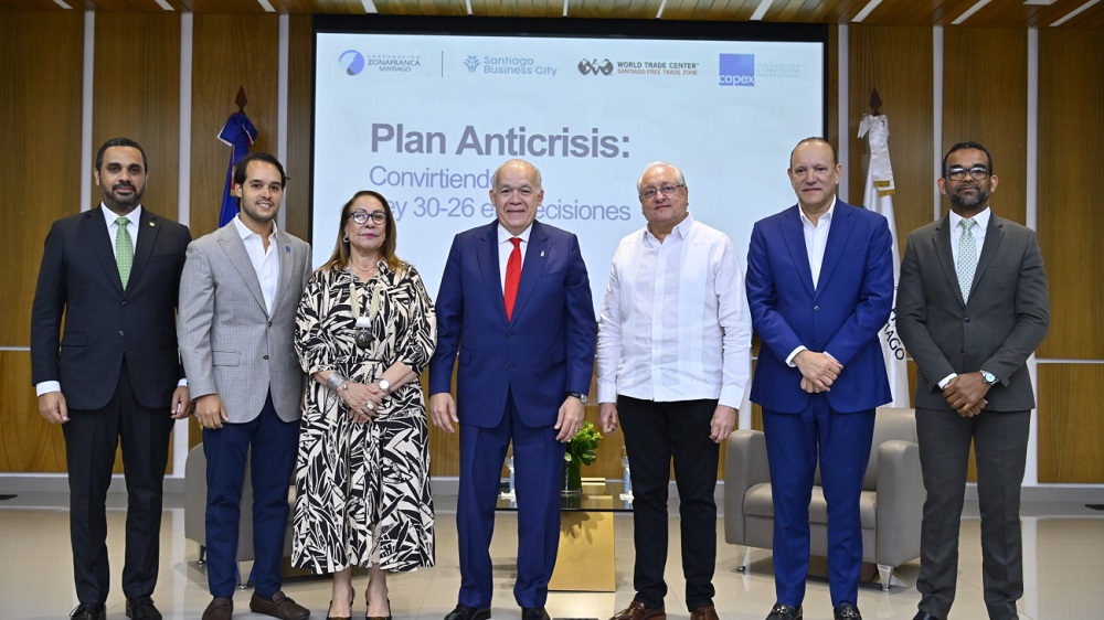 DGII presenta a empresarios de Santiago los beneficios de la Ley 30-26