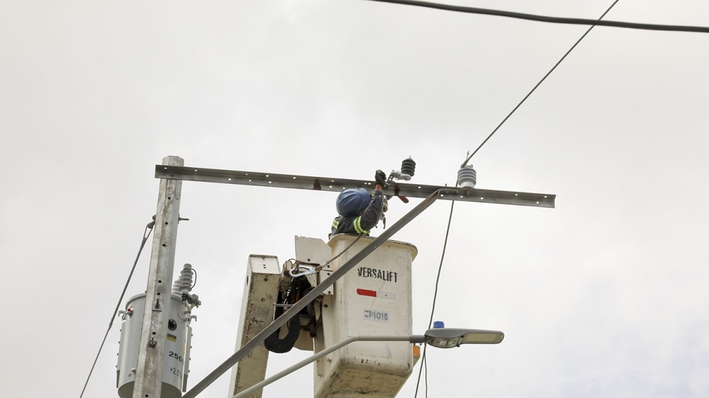 Edeeste garantiza suministro eléctrico en la Villa de los Atletas