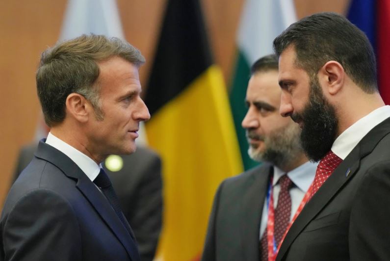Macron se convierte en primer líder occidental en visitar Siria tras caída de Assad