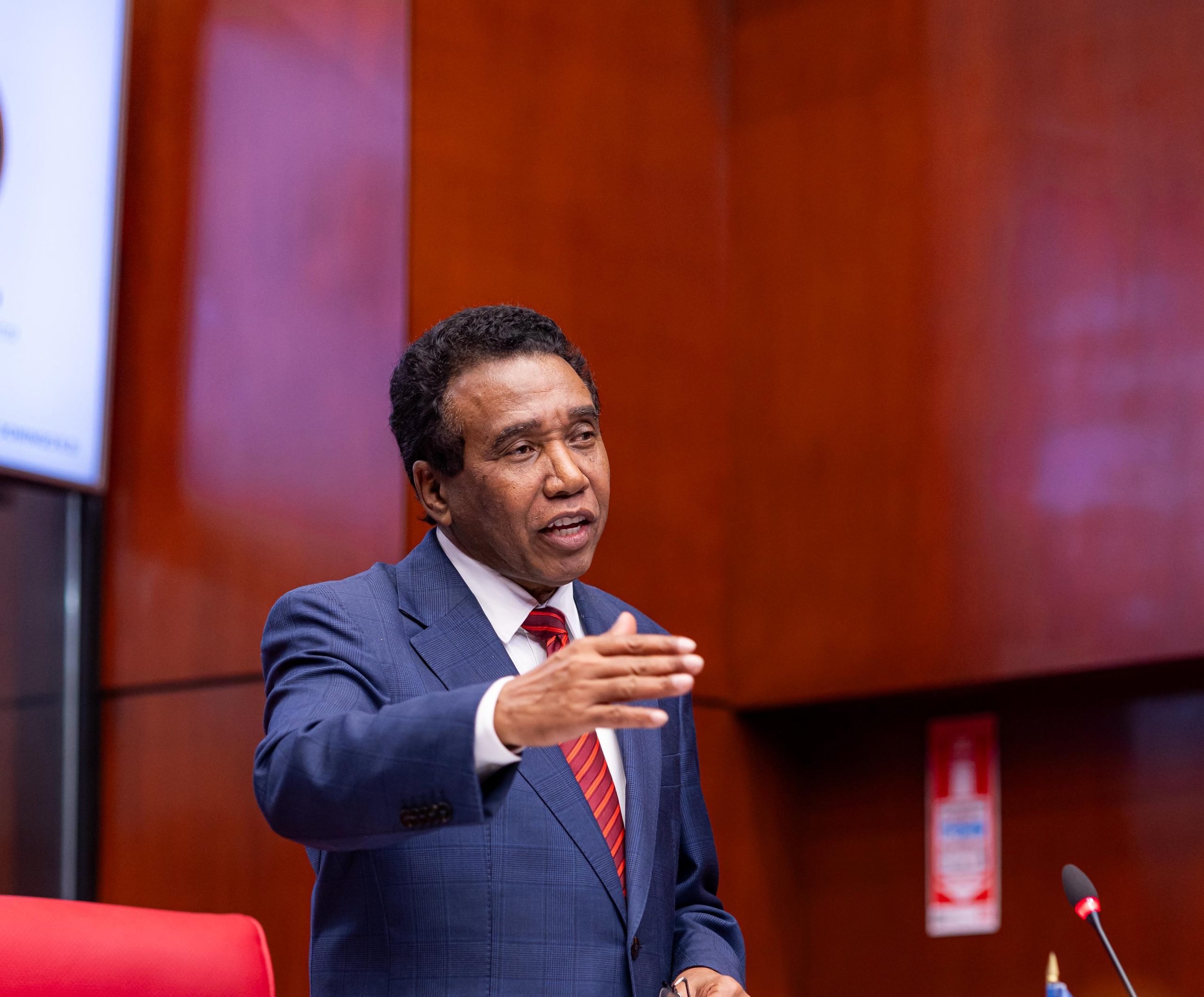 Félix Bautista propone vacatio legis para 84 artículos del Código Penal