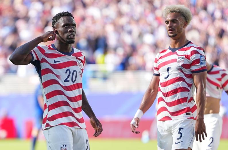 Casa Blanca llamó a presidente de la FIFA para revisar expulsión de Balogun de EEUU
