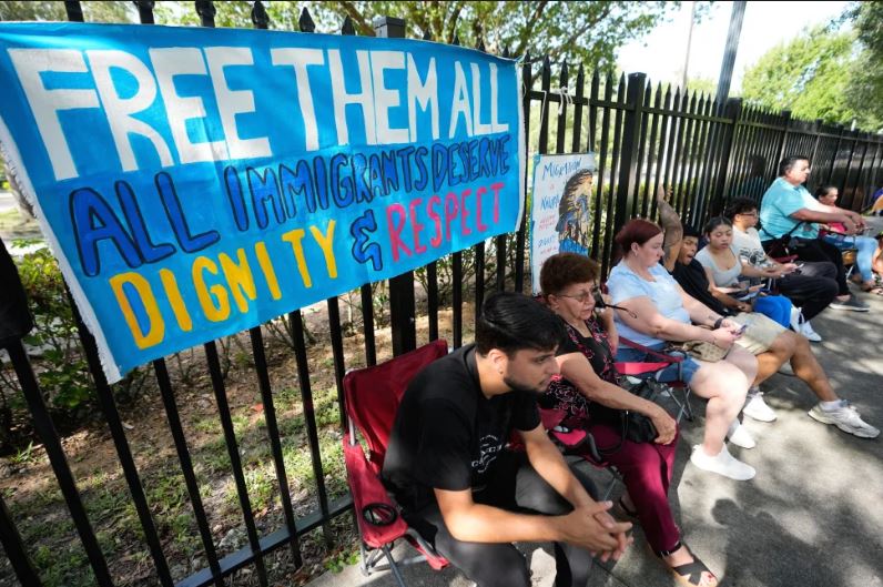 ICE arrestó a 10.000 personas en 5 días a fines de junio