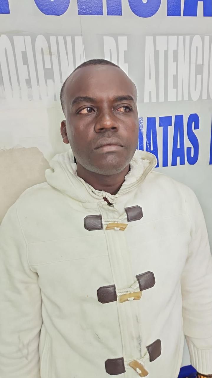 Apresan haitiano que presuntamente intentaba vender motocicleta robada en Elías Piña