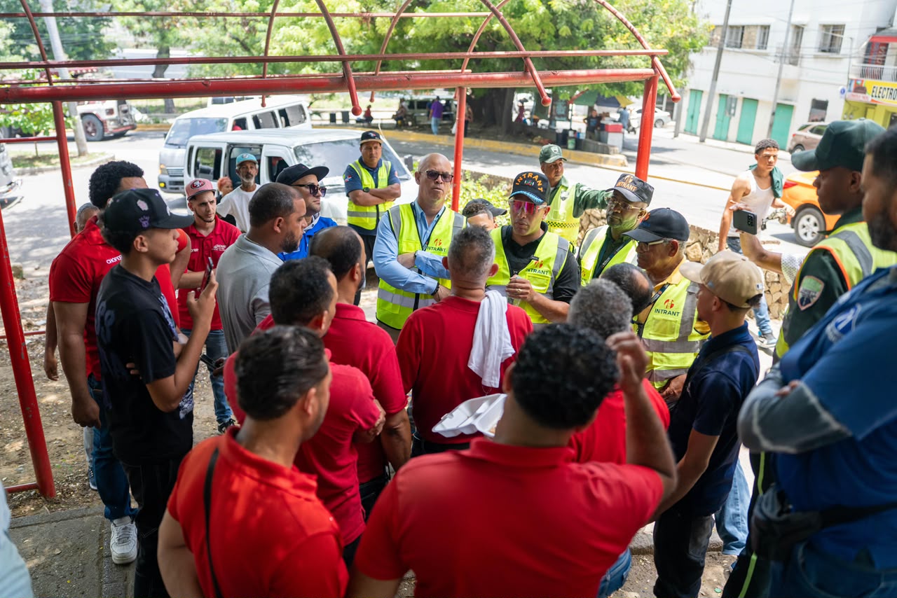 INTRANT interviene 17 rutas en Santiago por aumentos de pasaje no autorizados