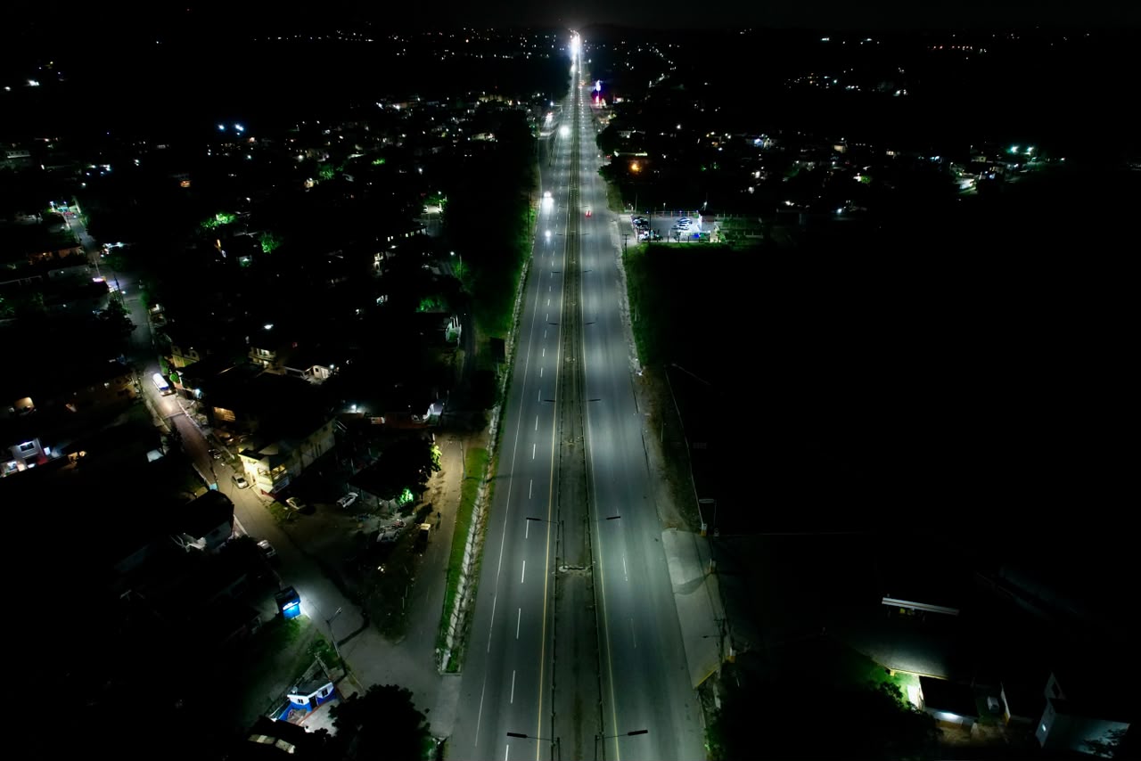 MOPC y RD Vial impulsan seguridad con iluminación de más de 200 km de autopista