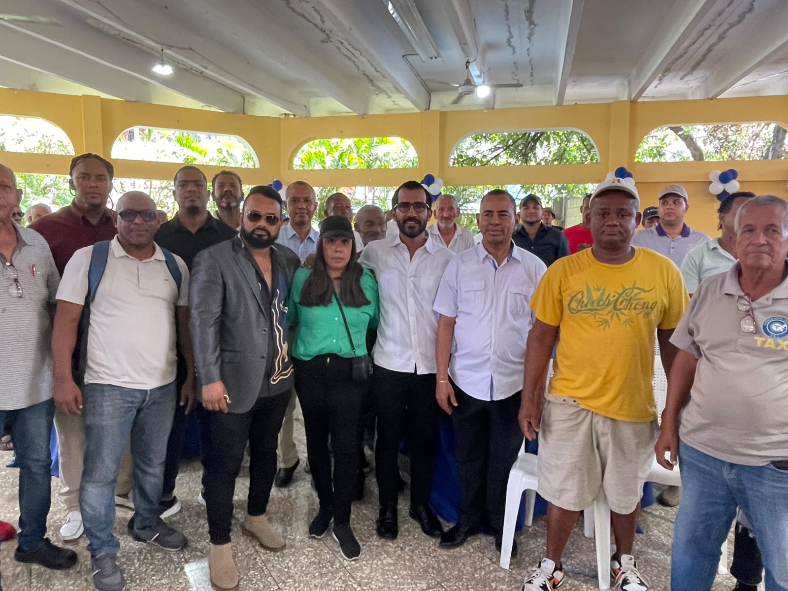 Cruz Camacho reconoce el valor de los padres dominicanos con una gran celebración