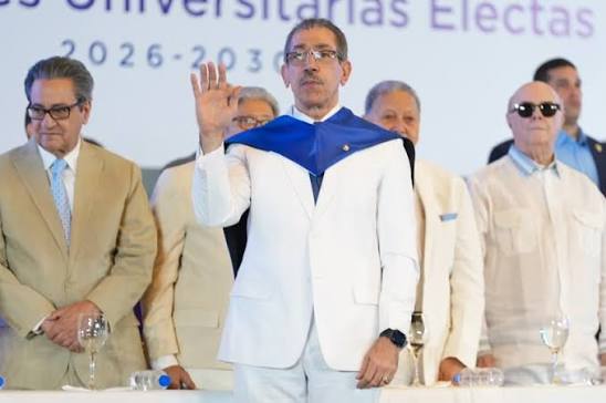 Jorge Asjana David asume Rectoría de la UASD