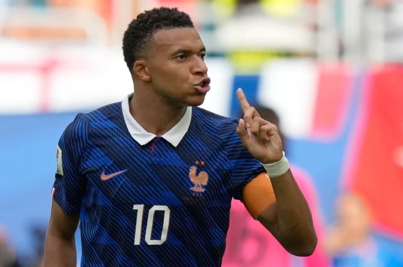 Kylian Mbappé rompe récord de Lionel Messi, de más goles en Mundiales en su carrera con 22